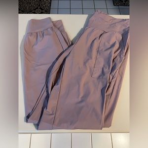 HALARA Women's Track Pants in Lavender